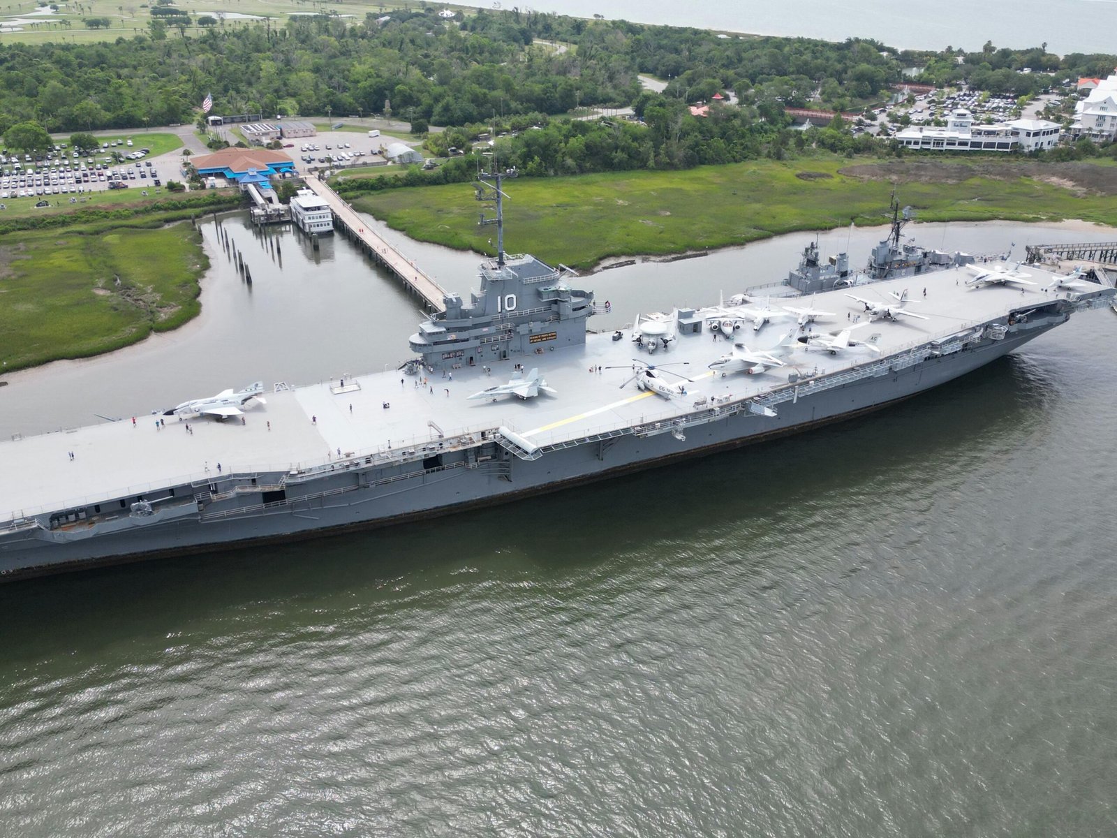 US Military Updates 2025: US Navy ships conducting joint exercises in the South China Sea.